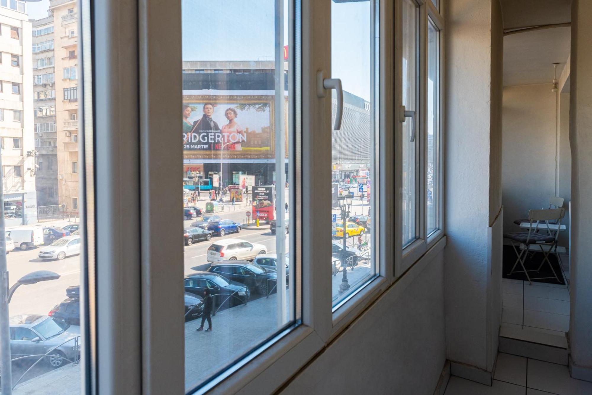 Ultracentral Apartment With City View - Bucharest Old Town Bagian luar foto