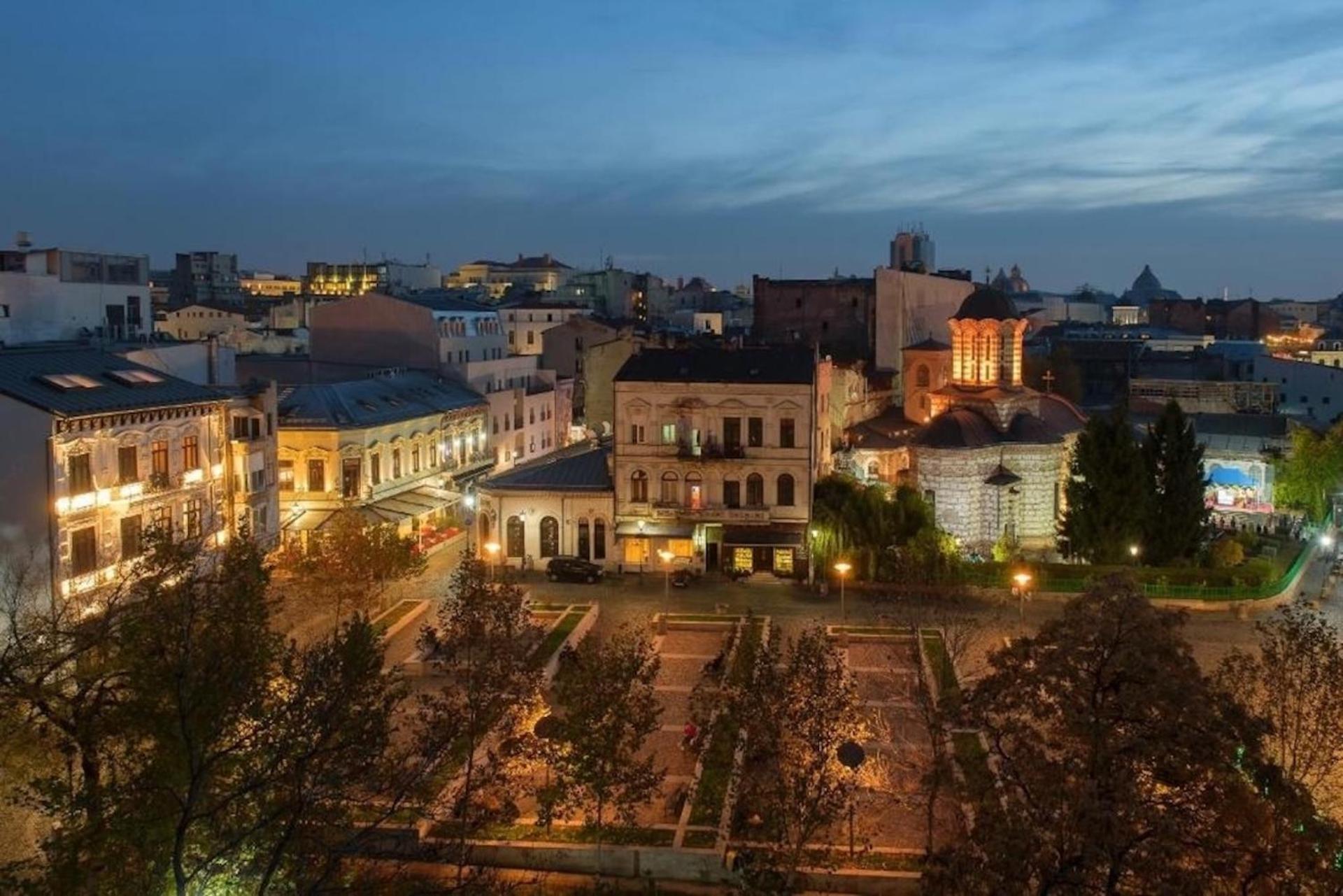 Ultracentral Apartment With City View - Bucharest Old Town Bagian luar foto